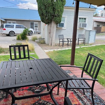 Dragonfly Cottage 1 Of 5 Listings Downtown Алпайн Екстериор снимка