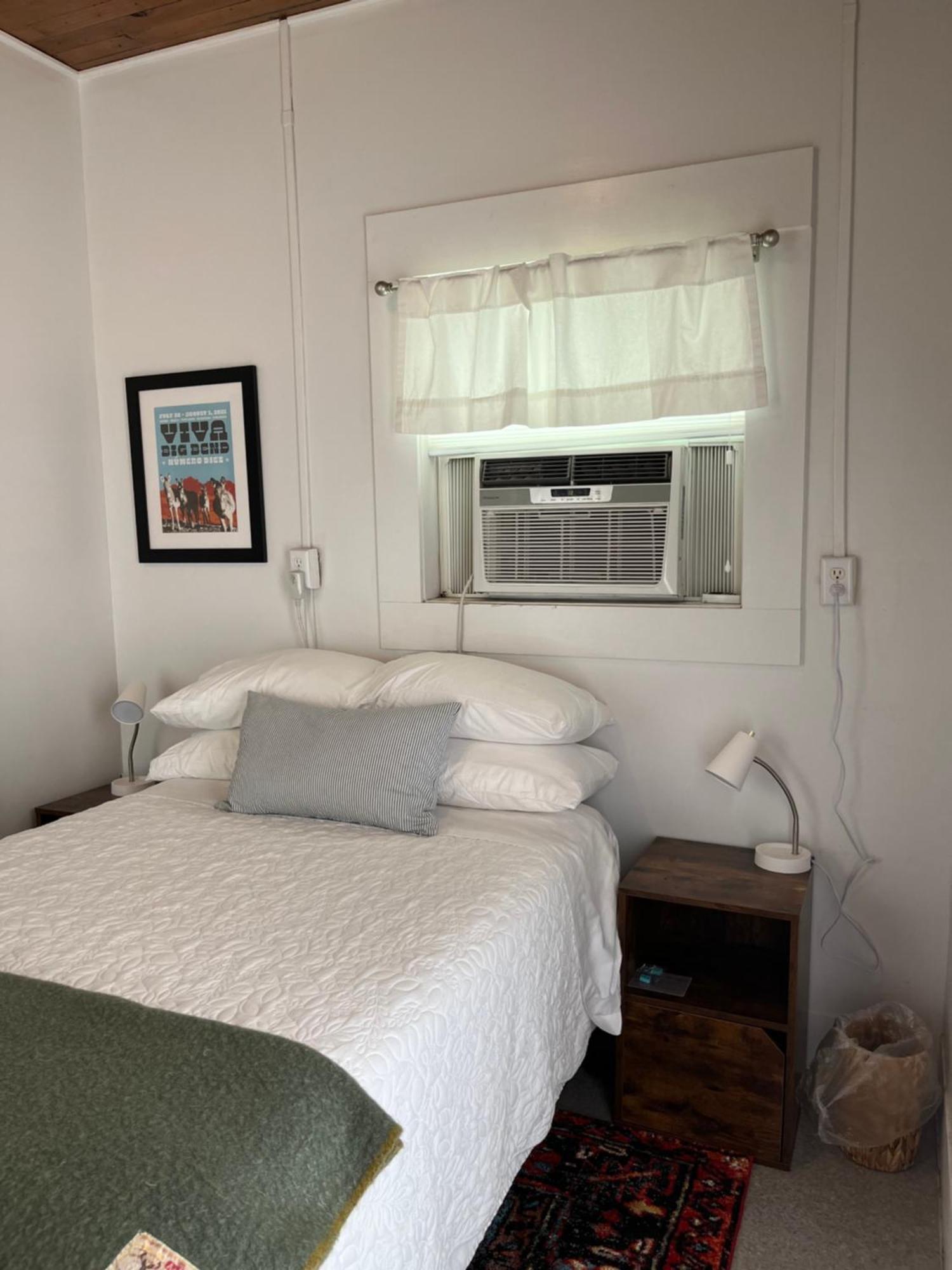 Dragonfly Cottage 1 Of 5 Listings Downtown Алпайн Екстериор снимка
